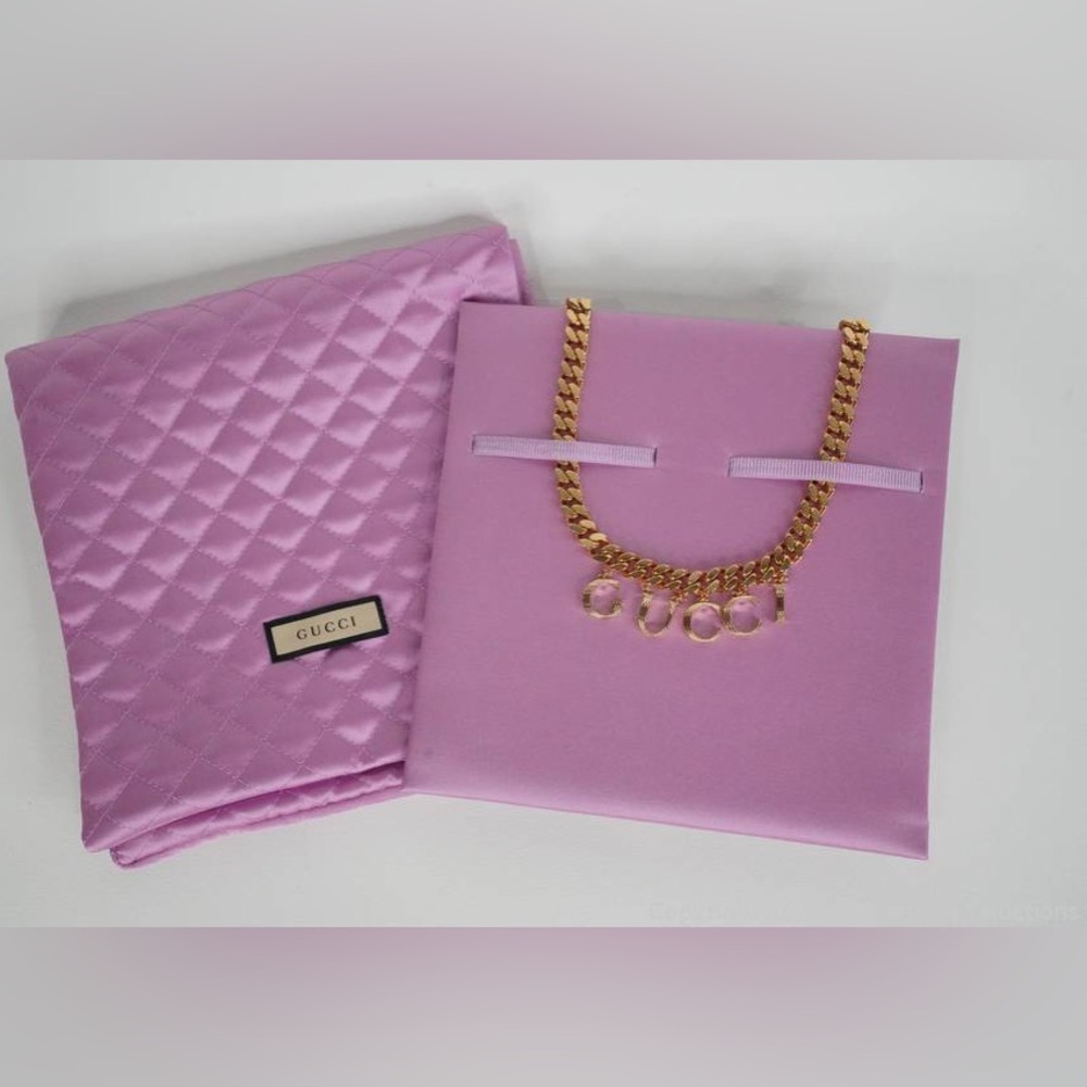 GUCCI RARE Collectors Necklace Display & Duster Pouch Quilted Padded Silk - Picture 2 of 5